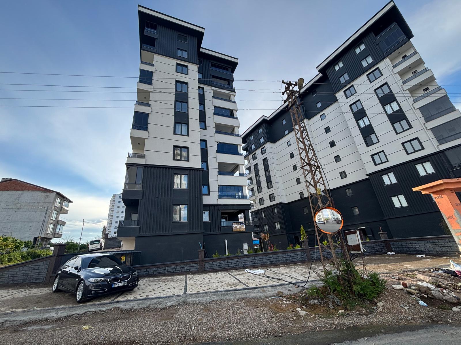 KARŞIYAKA LİLYUM GARDEN 3+1 SATILIK